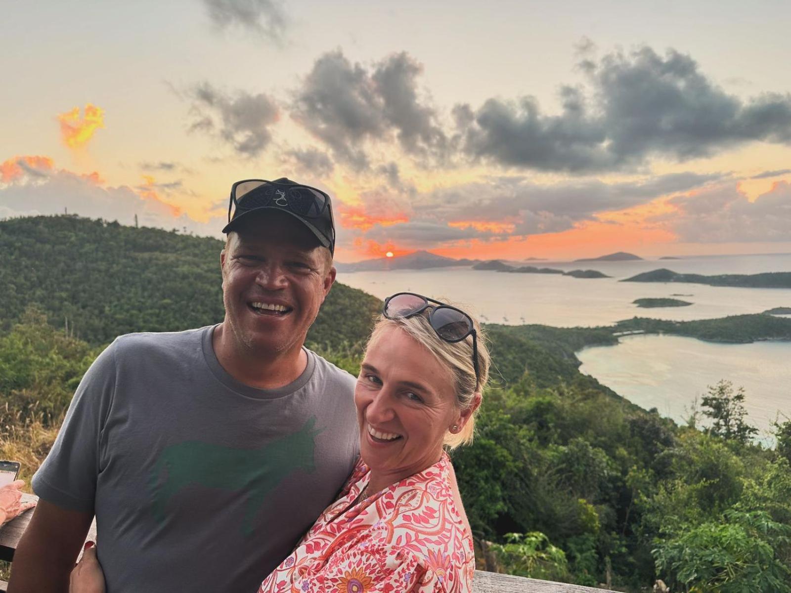 Beautiful Honeymoon Suite At Sunset Serenade Cruz Bay 外观 照片